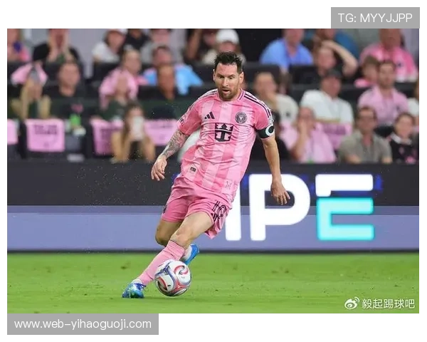 梅西宣布加盟迈阿密国际队，开启职业生涯新篇章，震撼足坛全球球迷