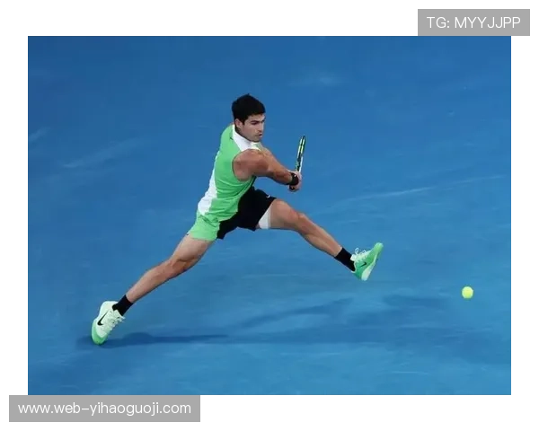 网球巨星赛场争锋：新一届大满贯赛事精彩纷呈，球员表现引人注目